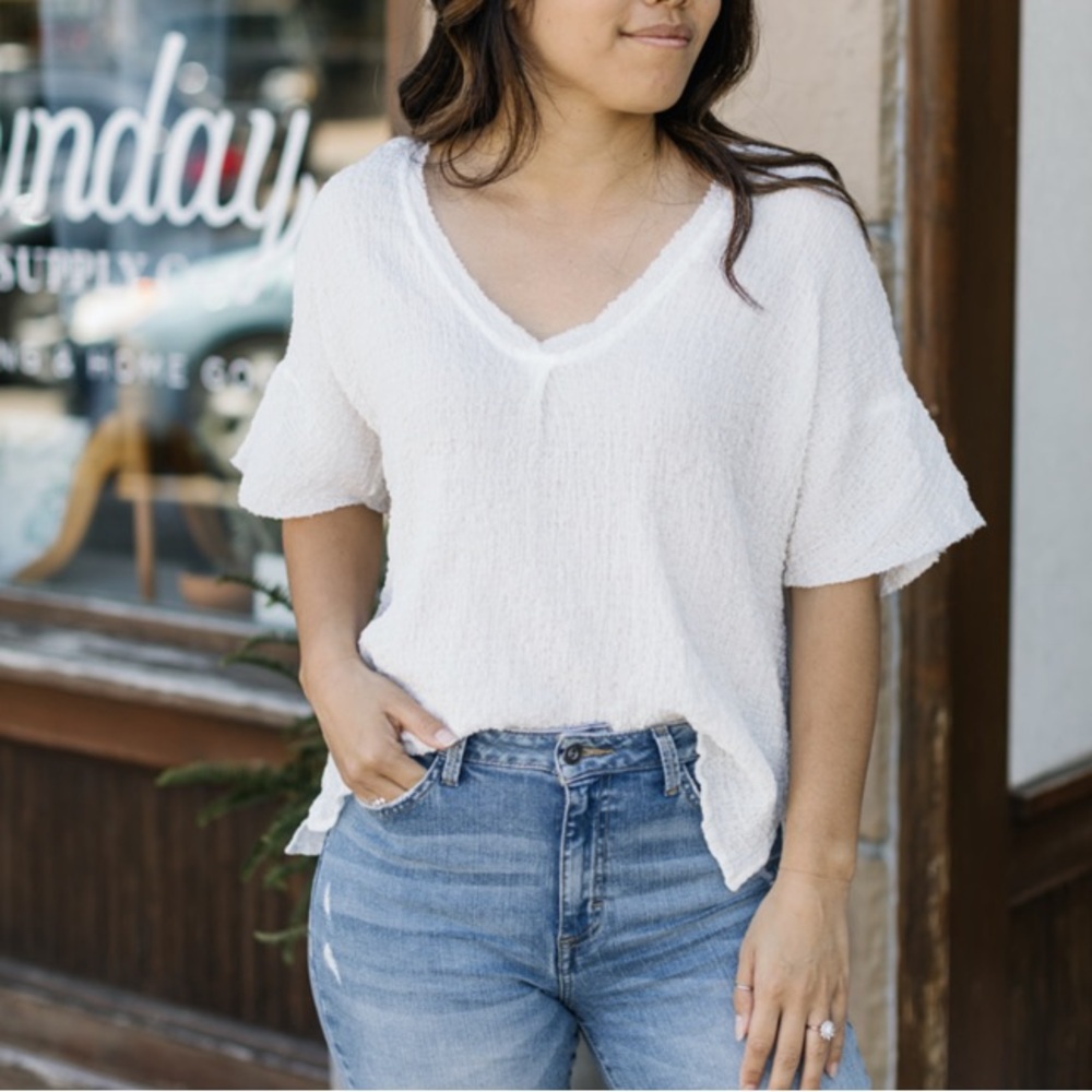 Grade & Gather- Scrunch Ruffle top- white- NWOT